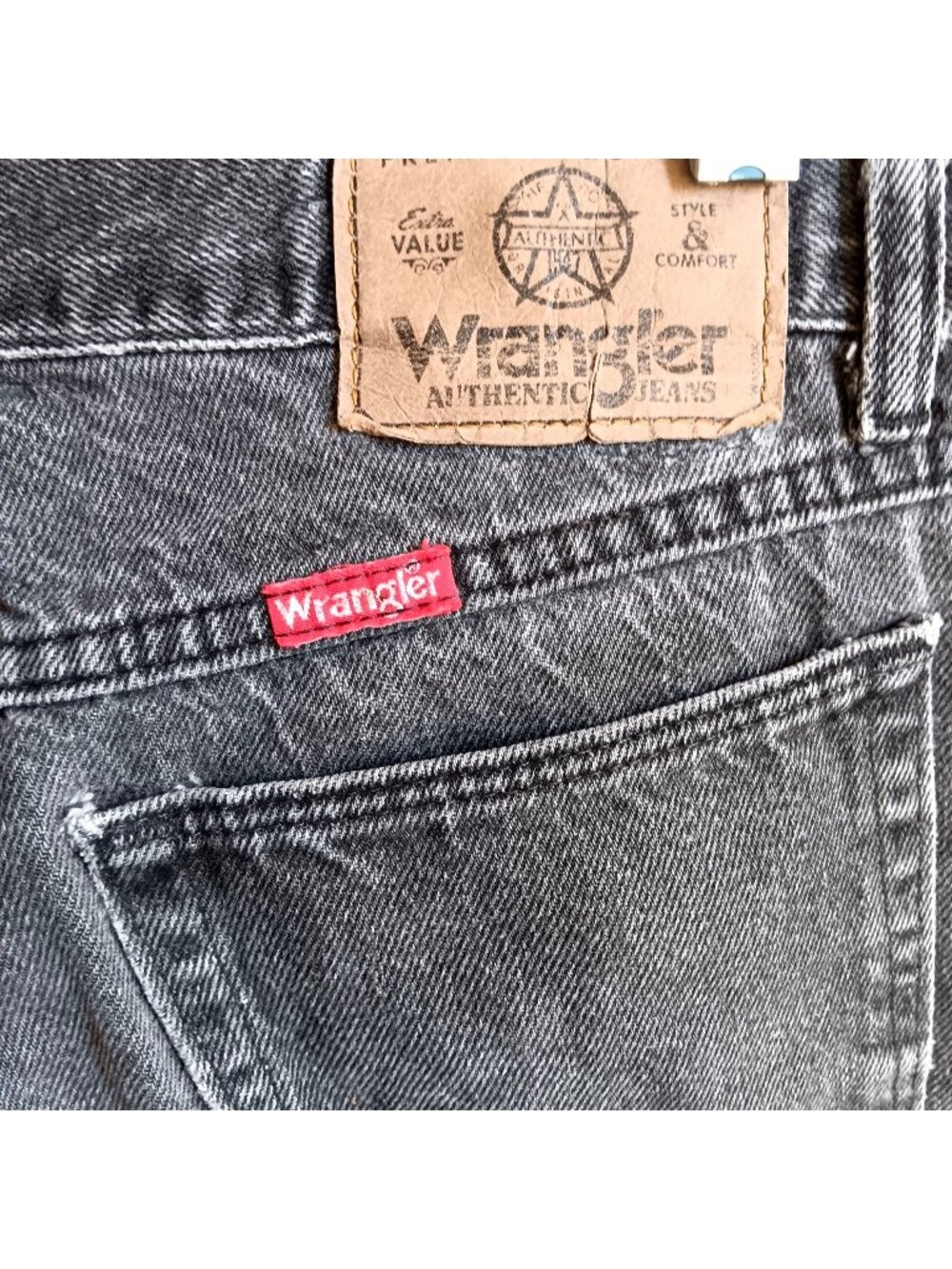 30x31 Vintage Jeans Wrangler Black Fade Rocker 1990's Straight MADE IN USA